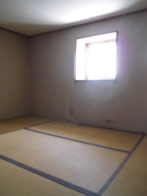 倉庫付テラスハウス　買取＜寝屋川市葛原＞の写真